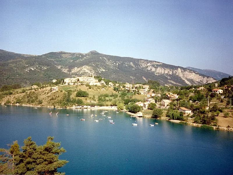 Mémorial de Saint-Julien-du-Verdon