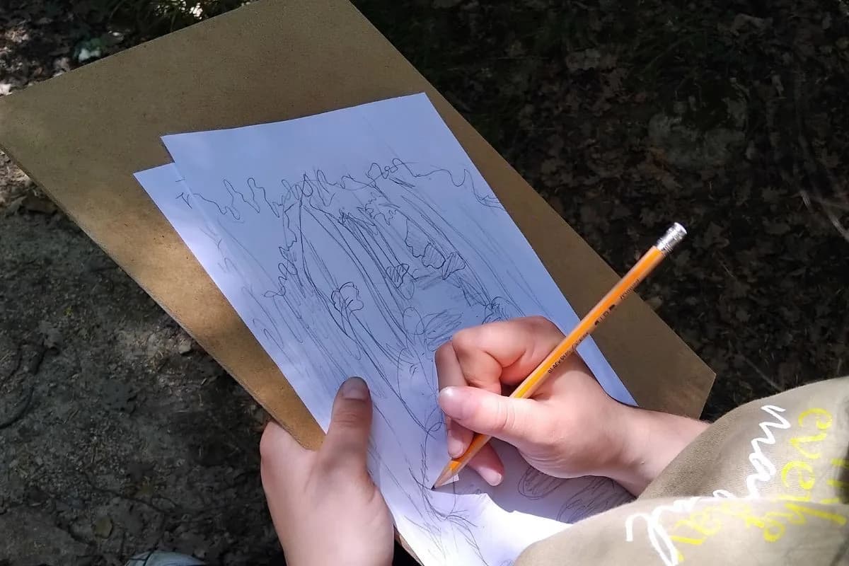 Atelier dessin : à vos crayons, illustrez la Sainte Baume avec LoBé